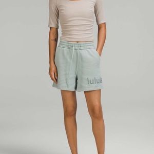 Lululemon Loungeful High-Rise Short 4" *Graphic - Silver Blue Size 6
